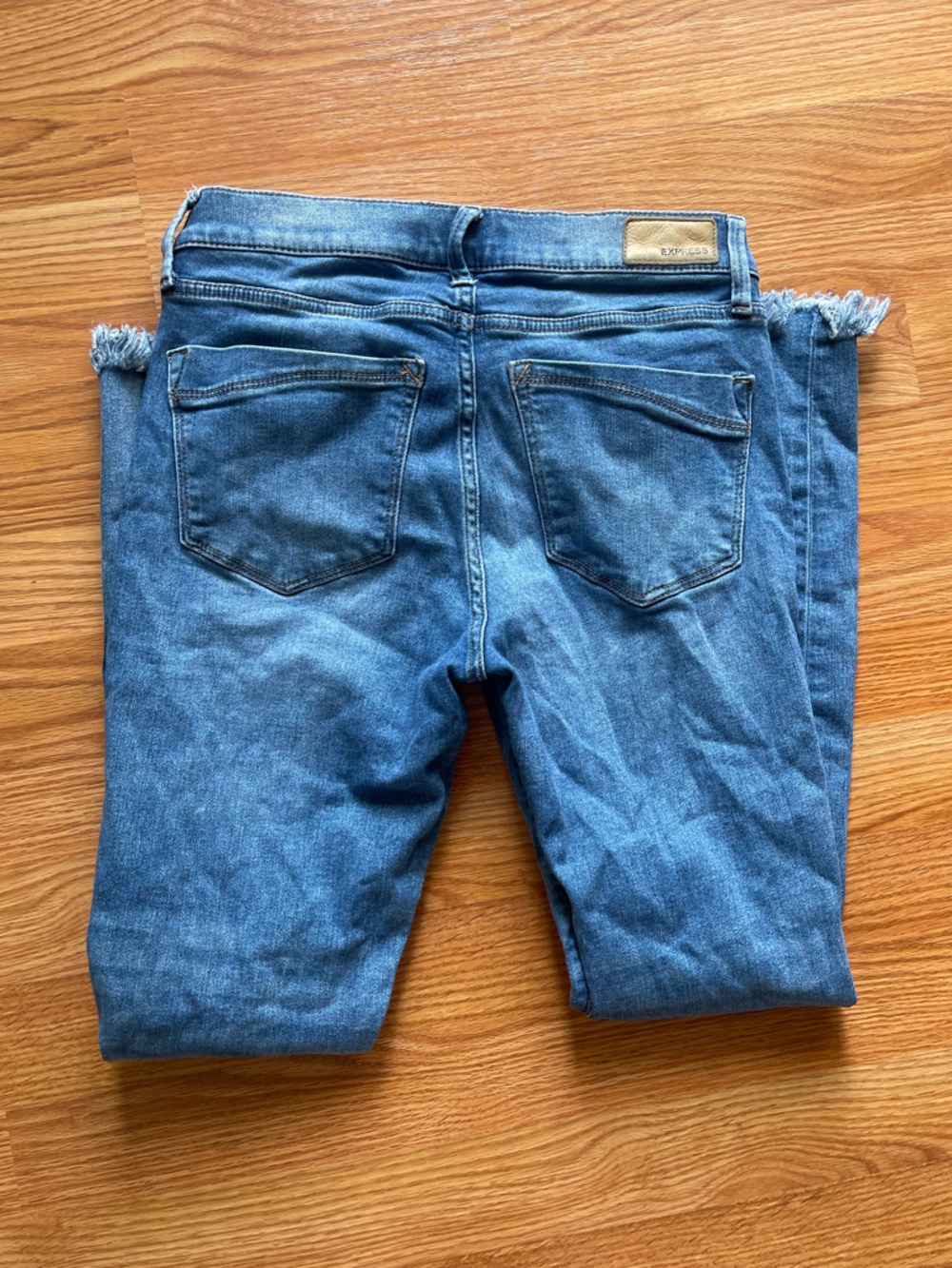 Express Mid Rise Cropped Legging Jeans - Picture 5 of 5